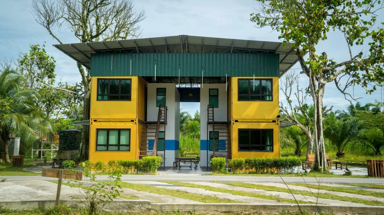 辛纳艾克度假村 Kampong Bukit Panjang 外观 照片